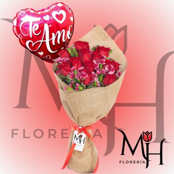 Ramo 8 Rosas ecuatorianas, follaje, globo grande y linda envoltura