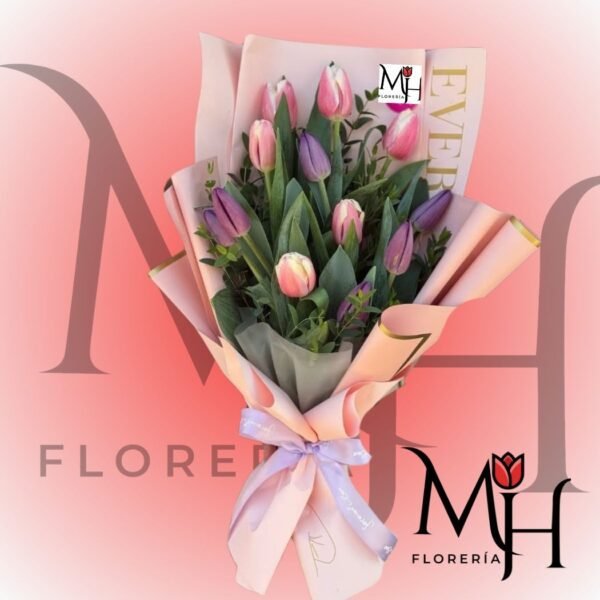Ramo de 12 tulipanes disperso