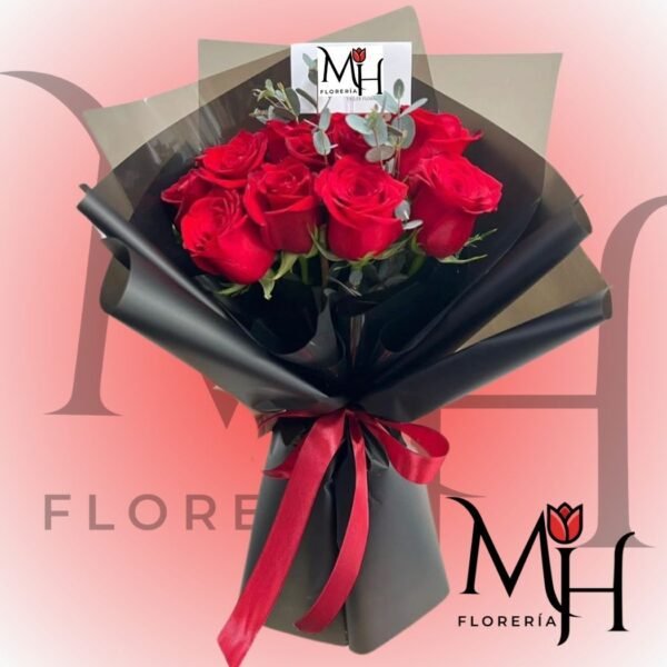 Ramo de 8 Rosas ecuatorianas y linda envoltura