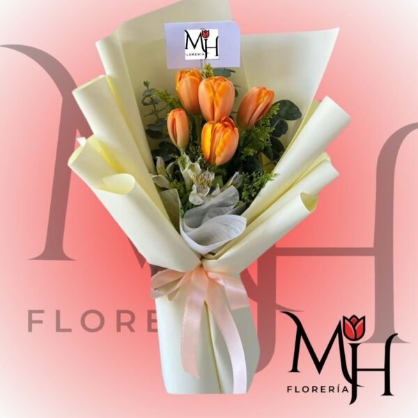 Ramo 5 Tulipanes, follaje y linda envoltura