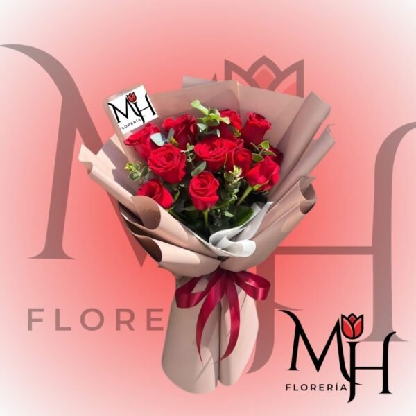 Ramo 13 rosas con linda envoltura